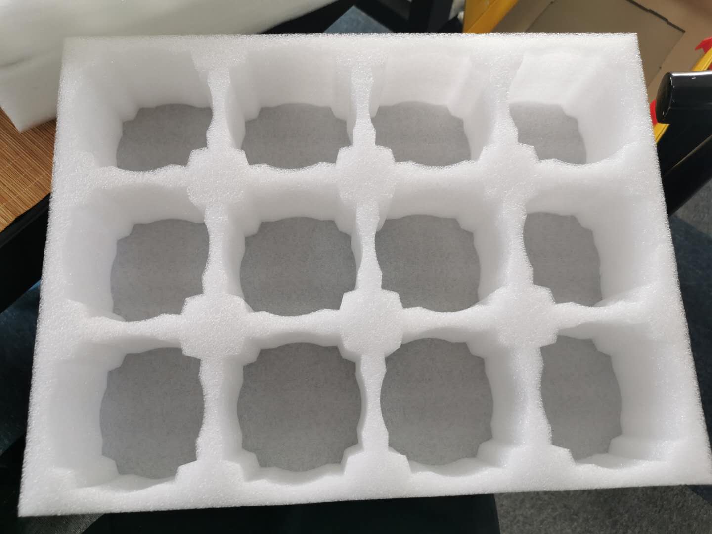 黃桃托只有防震的作用嗎？
